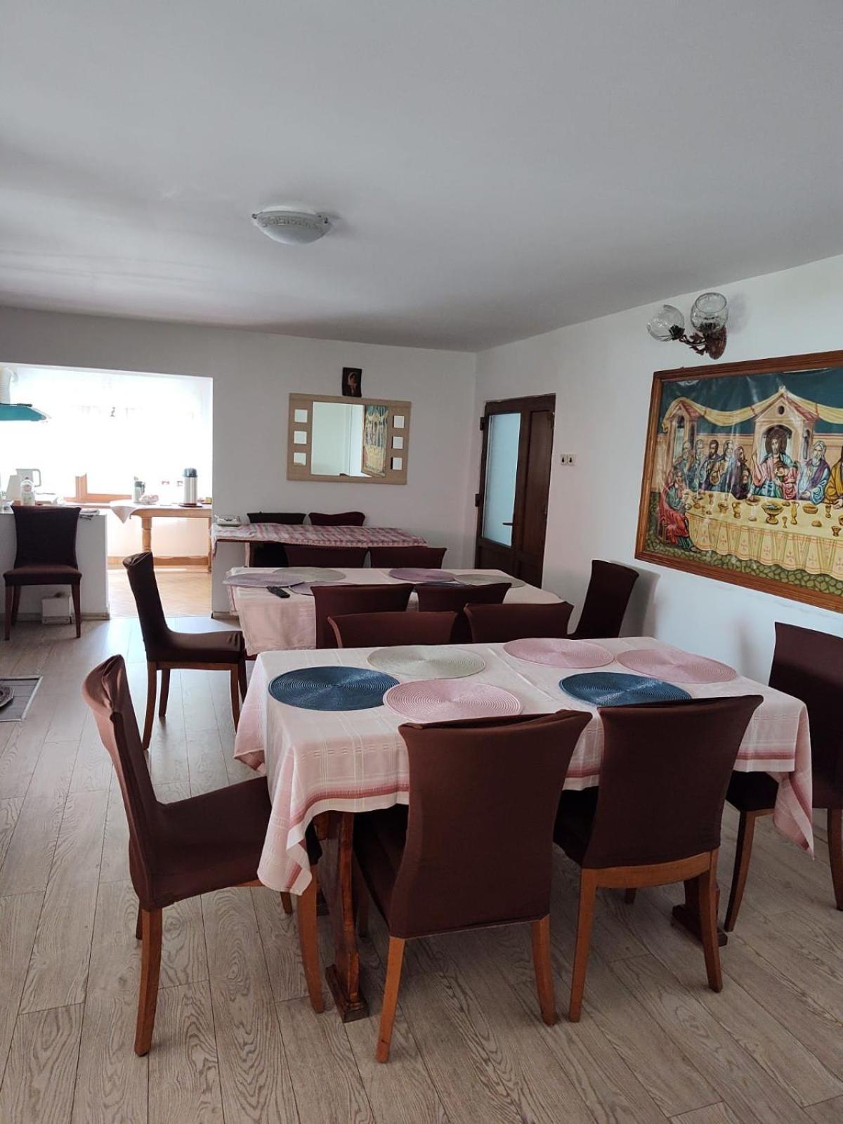 Pensiunea Piatra Mandrutului سكاريشوارا المظهر الخارجي الصورة